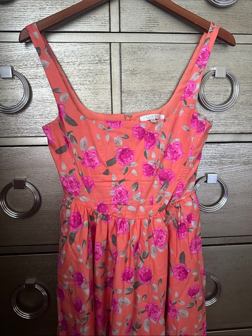 🛍️FINAL PRICE🛍️ WAYF Coral Corset Dress Peach-Orange with Hot Pink Rose Print - Picture 4 of 7